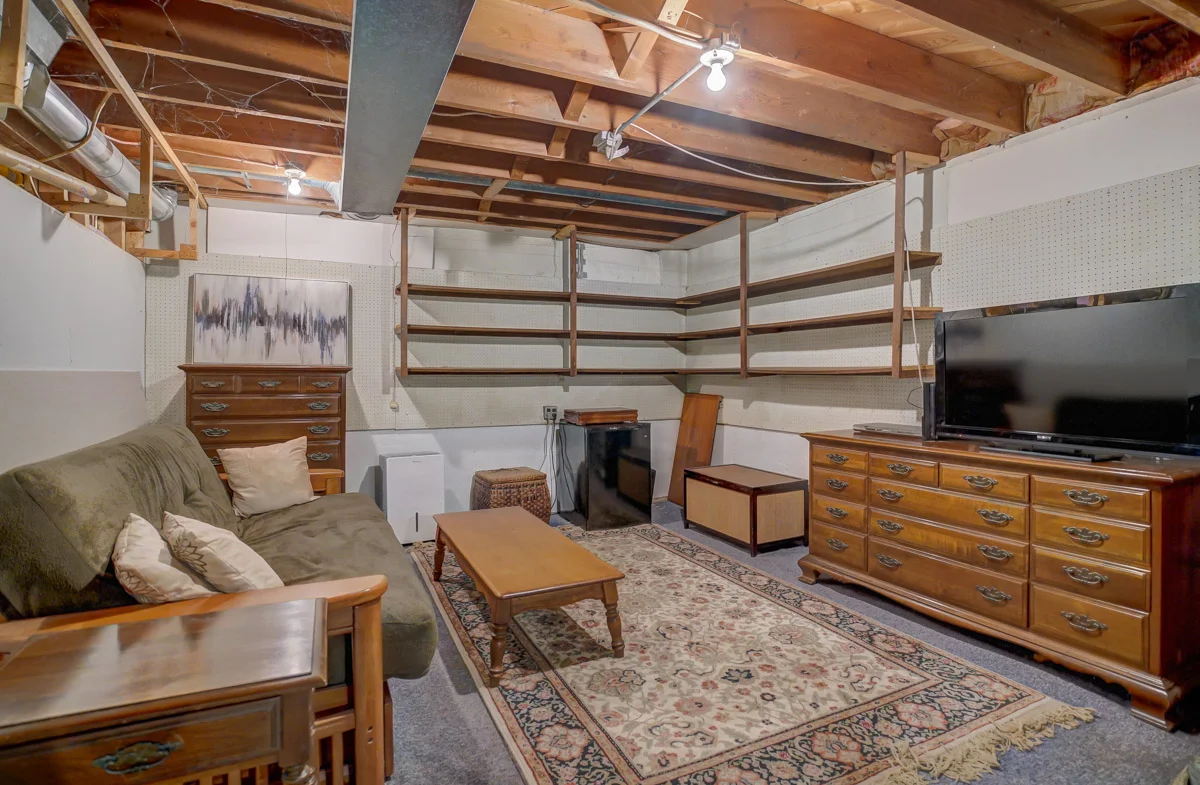 5600 Winnequah Road Monona-13.jpg