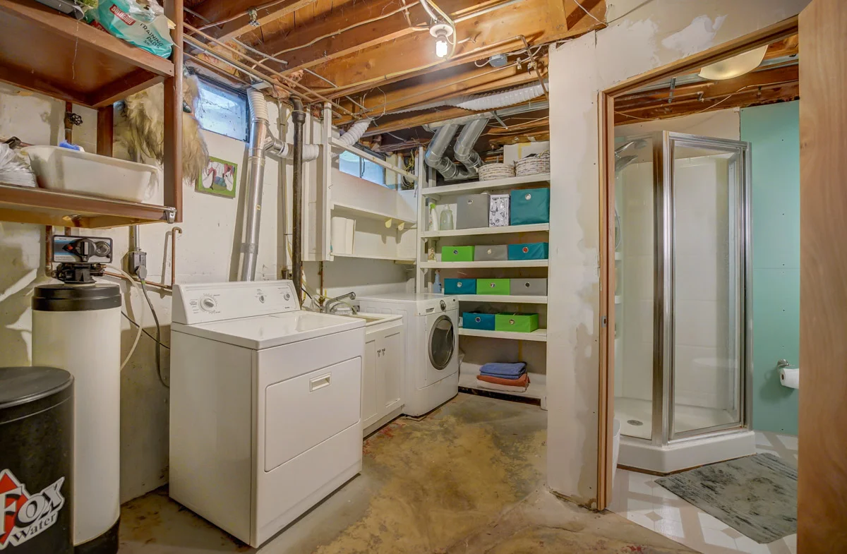 5600 Winnequah Road Monona-15.jpg