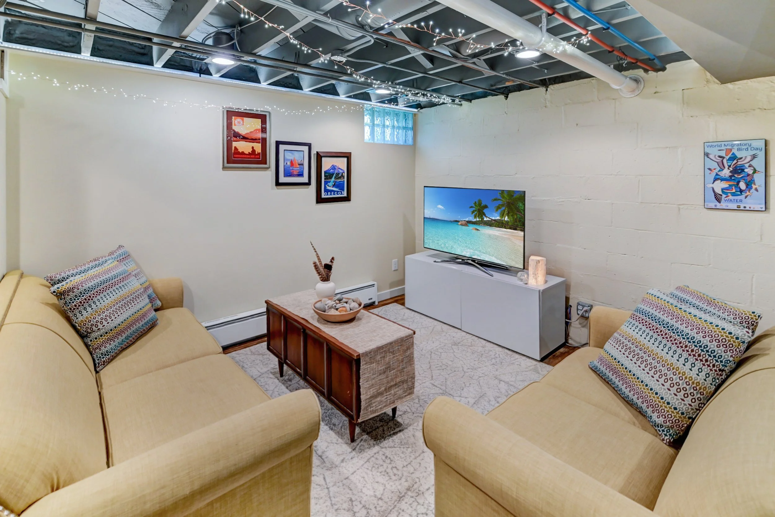 83-2538 Commercial Ave-51.jpg