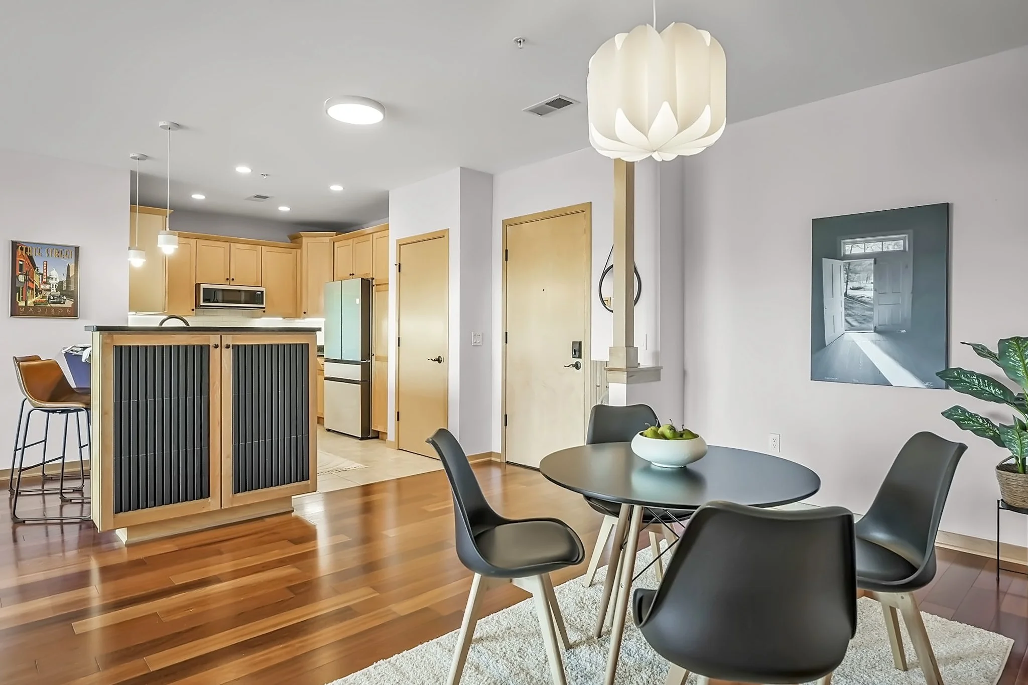 28-web-or-mls-1802-monroe-st-304.jpg