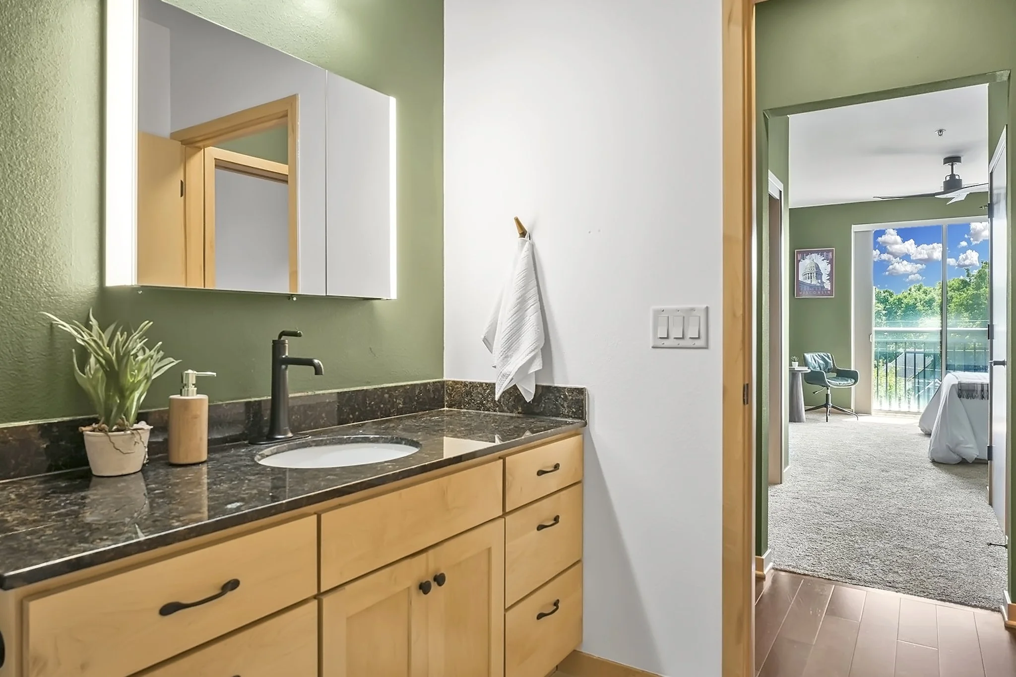 40-web-or-mls-1802-monroe-st-304.jpg