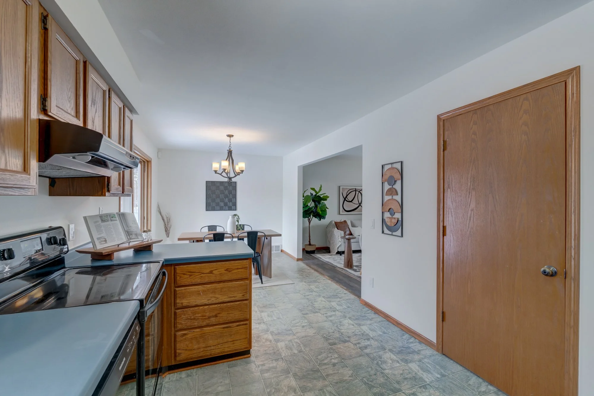 32-3149 Silverton Trail Madison-32.jpg