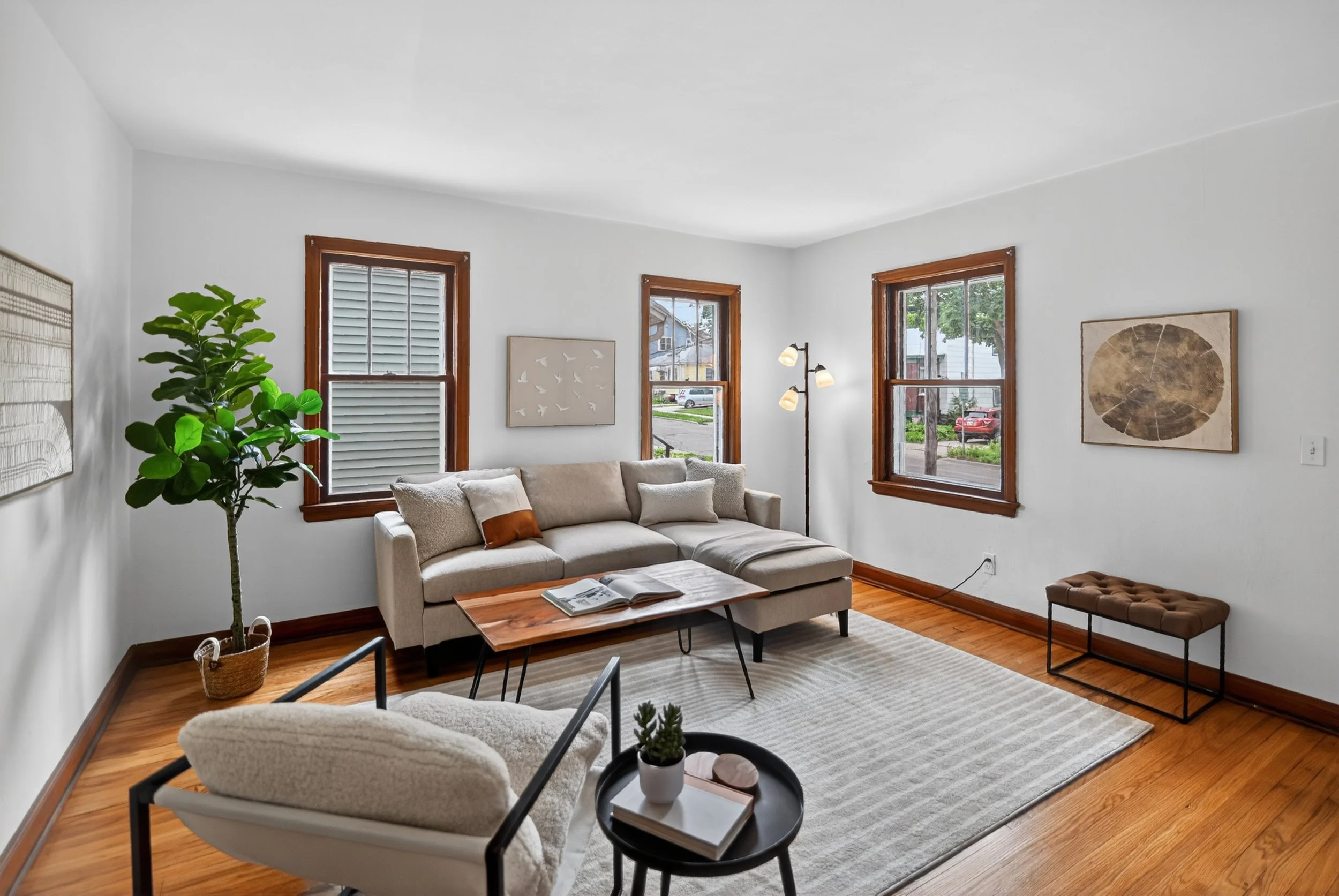 35-245 Waubesa St_5462.jpg