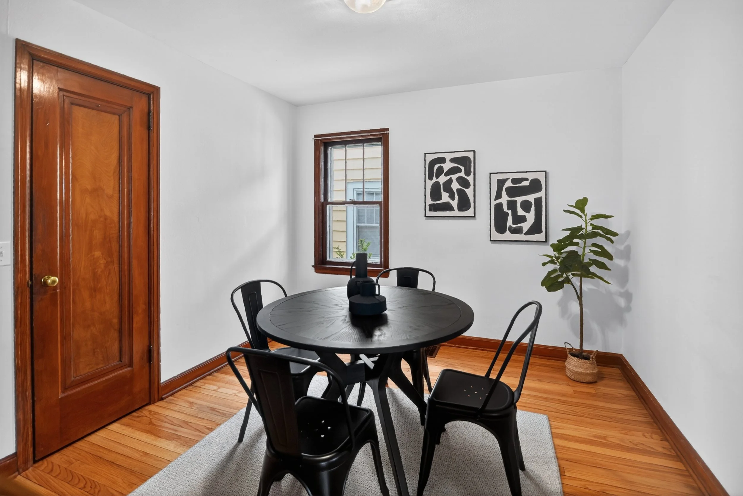 42-245 Waubesa St_5496.jpg