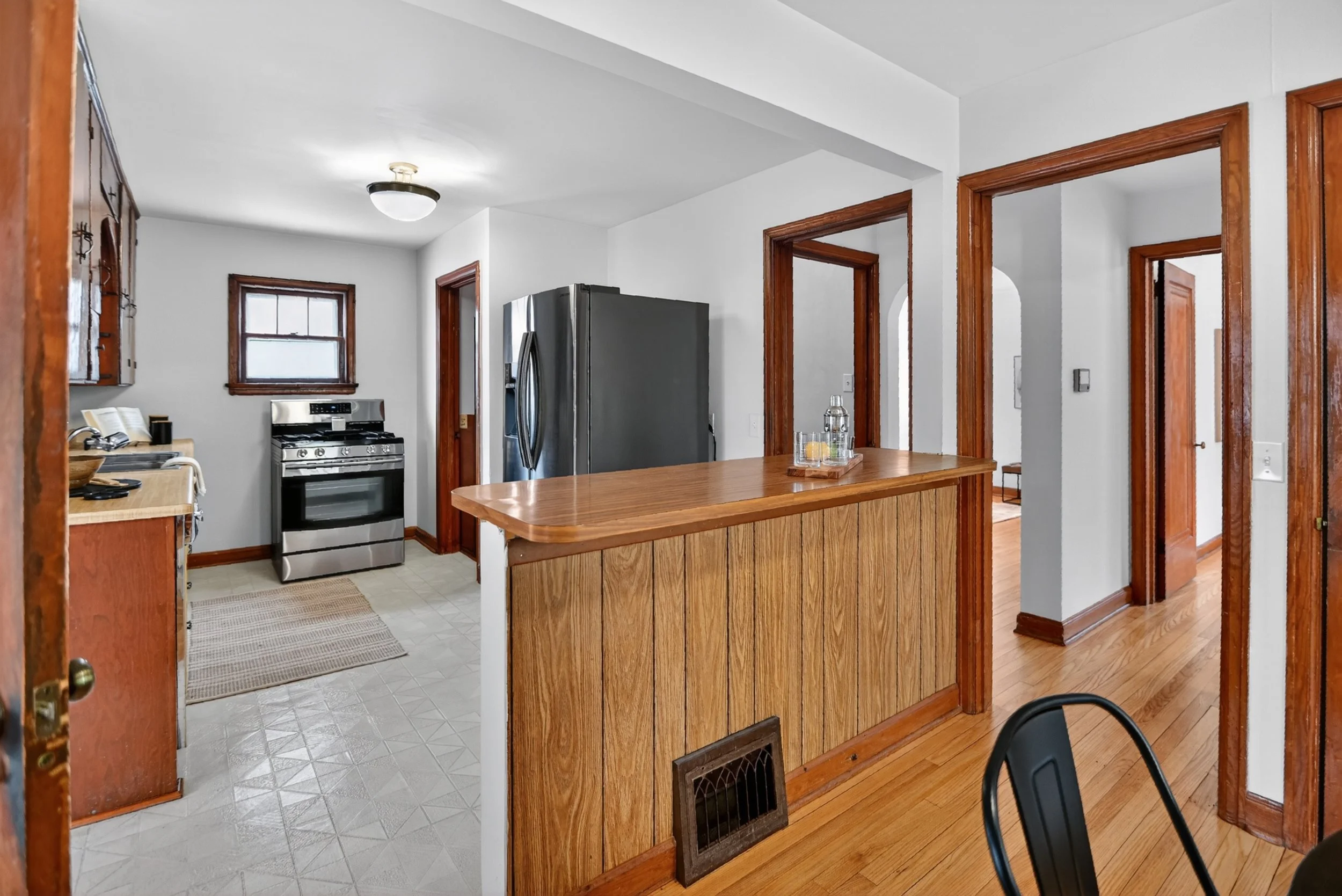 41-245 Waubesa St_5492.jpg