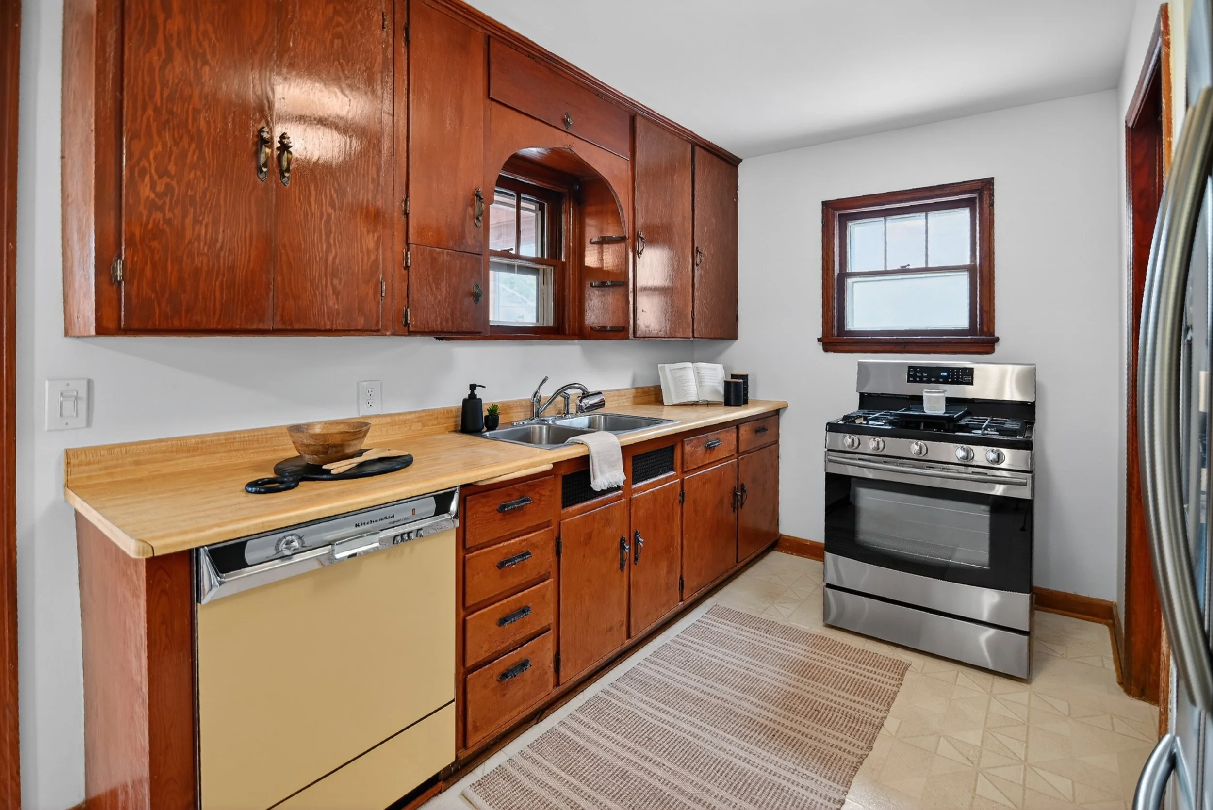 44-245 Waubesa St_5507.jpg