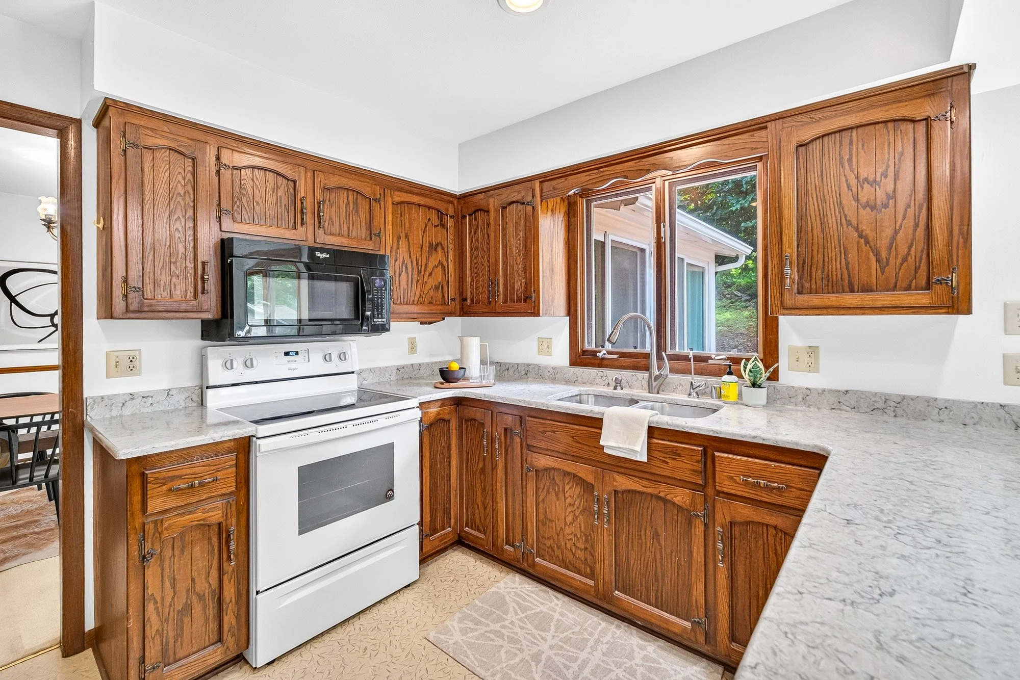 35-610 Walnut Grove Dr Madison-35.jpg