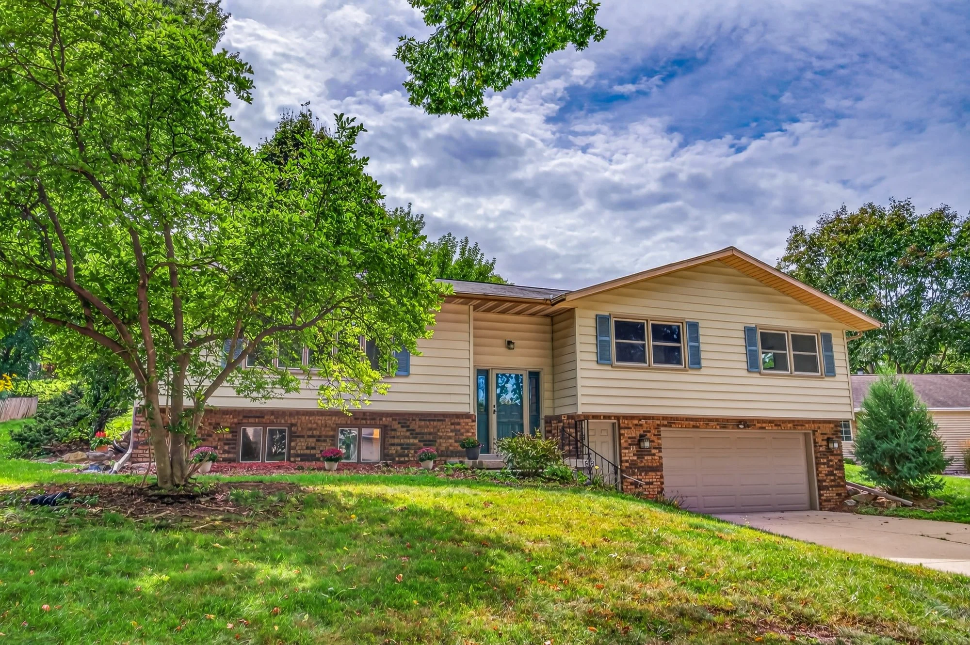 06-610 Walnut Grove Dr Madison-6.jpg