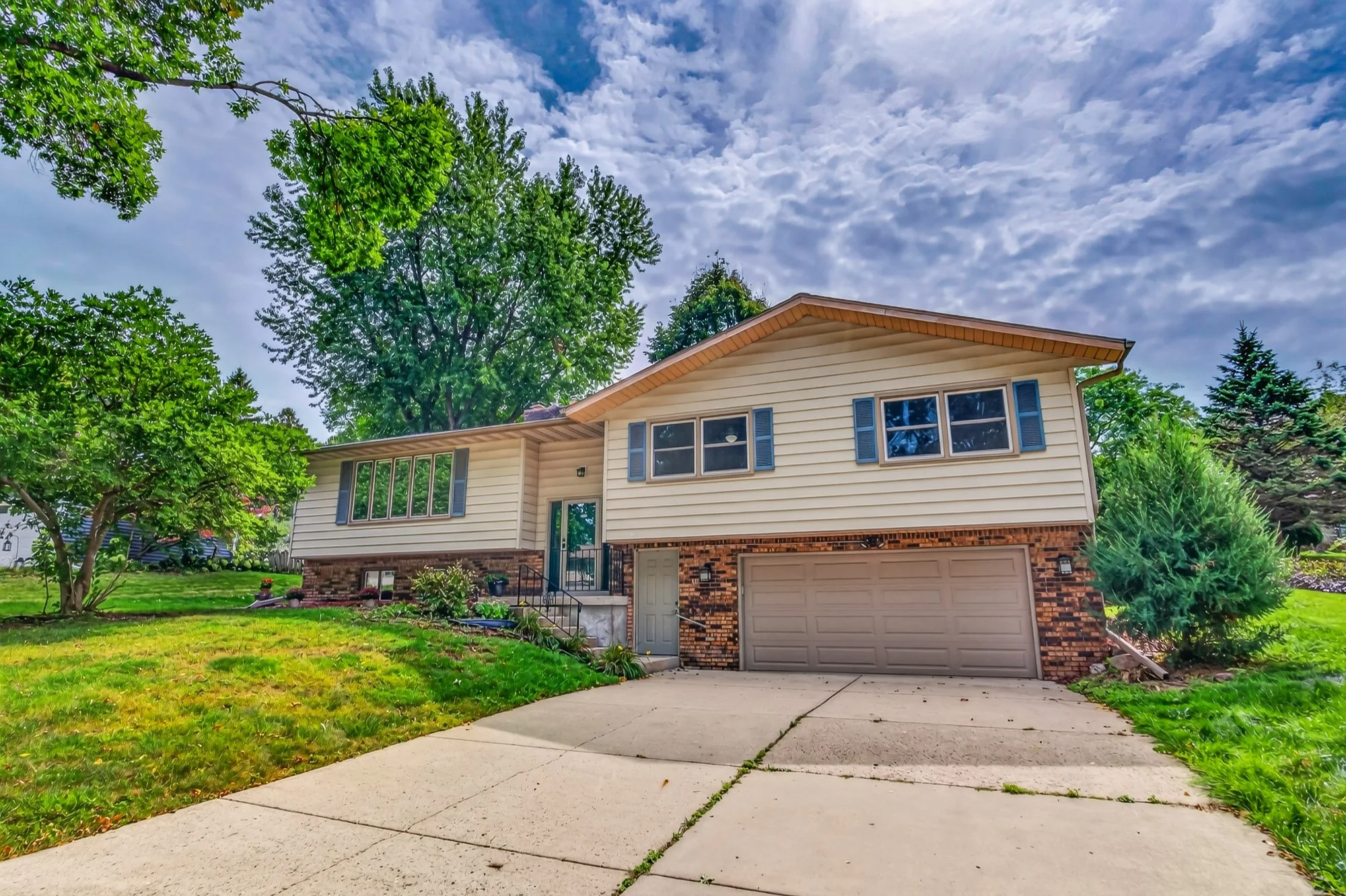 01-610 Walnut Grove Dr Madison-1.jpg