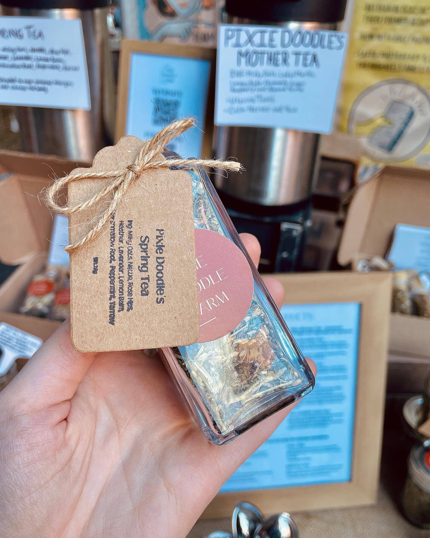 Spice up your life with Pixie Doodle Farm's deliciously aromatic spices! 🌶️🍂 

At Brooklyn Flea, @pixiedoodlefarmllc is a must-stop destination for spice lovers. Their selection of spices is diverse and meticulously crafted from locally sourced ing