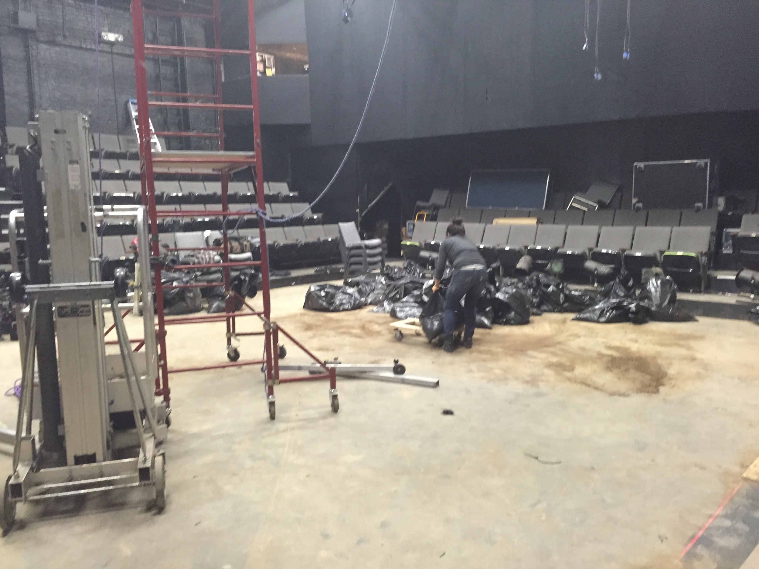 Stagehand/Electrician