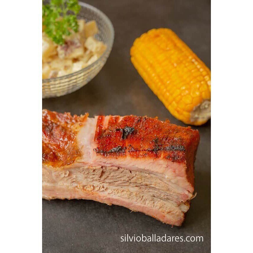 Sesi&oacute;n fotogr&aacute;fica de alimentos para @donmario.nic #asados #foodstyling #wings #ribs #delivery