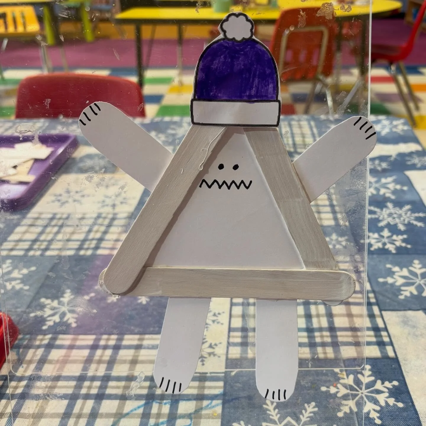 ❄️🧊 Today&rsquo;s Daily Craft: A cute little yeti! 🧊❄️
With the ice/snow storm coming, he&rsquo;s ready for the weather&mdash;even if we&rsquo;re not 😄 
Stop by and make one today!

#ChildrensMuseum #DailyCraft #YetiCraft #WinterFun #SnowDayVibes