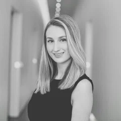 Tori Phillips.jpg