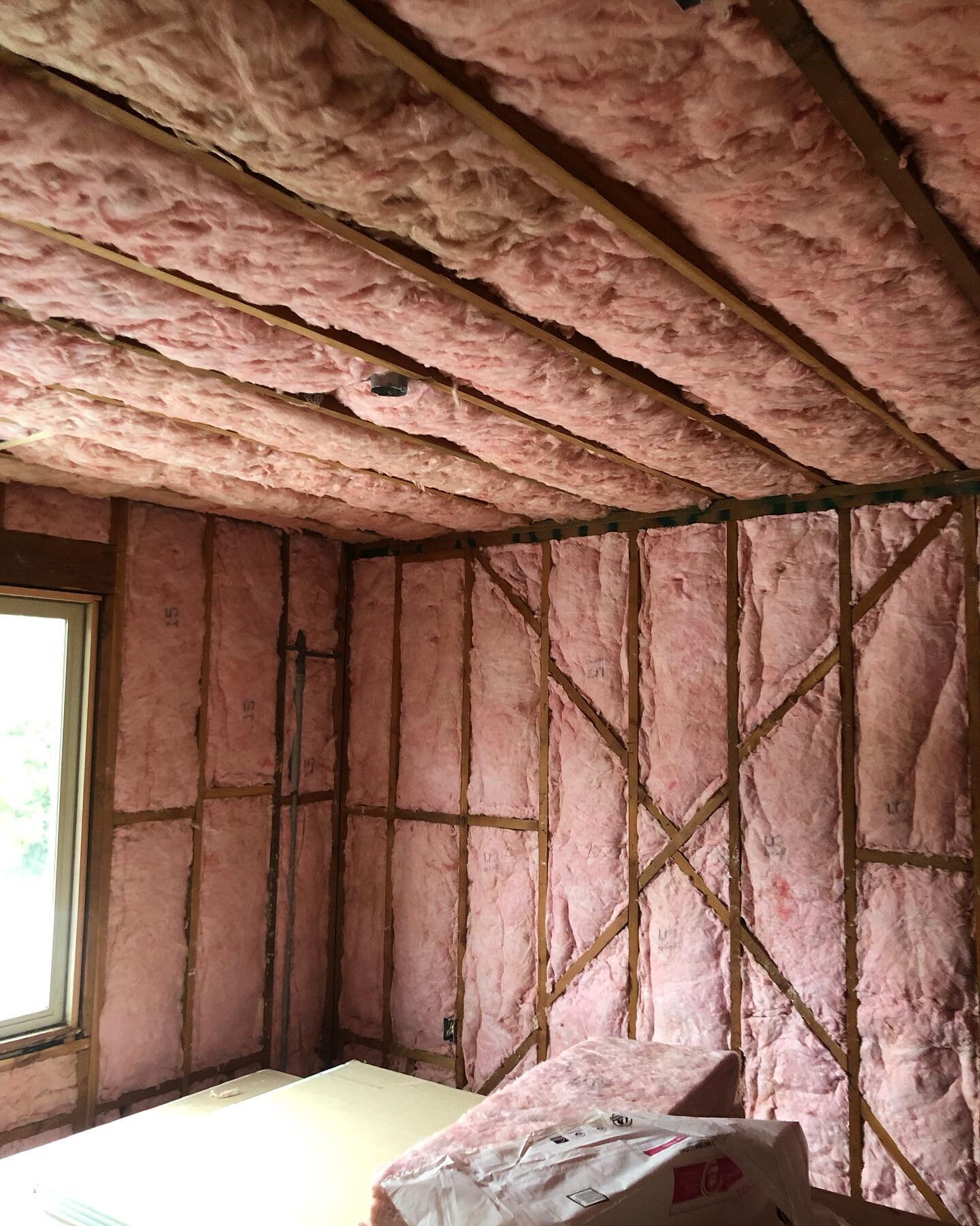 Moving along here on our Twin Peaks Project. Insulation done and ready for sheet rock.