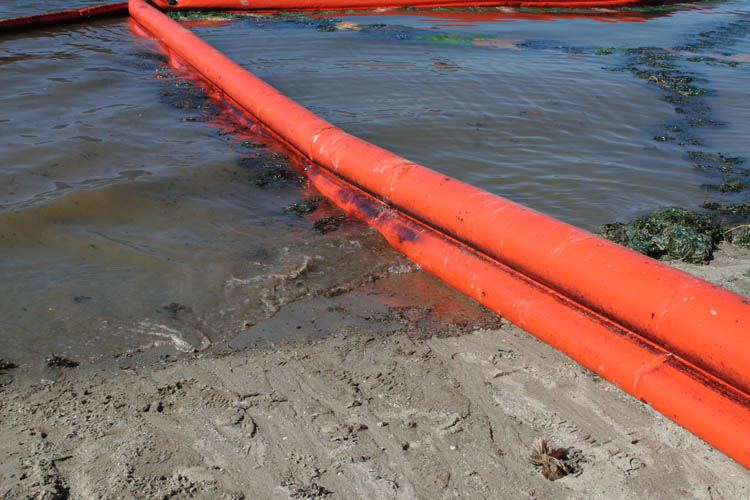 ShoreBarrier Boom