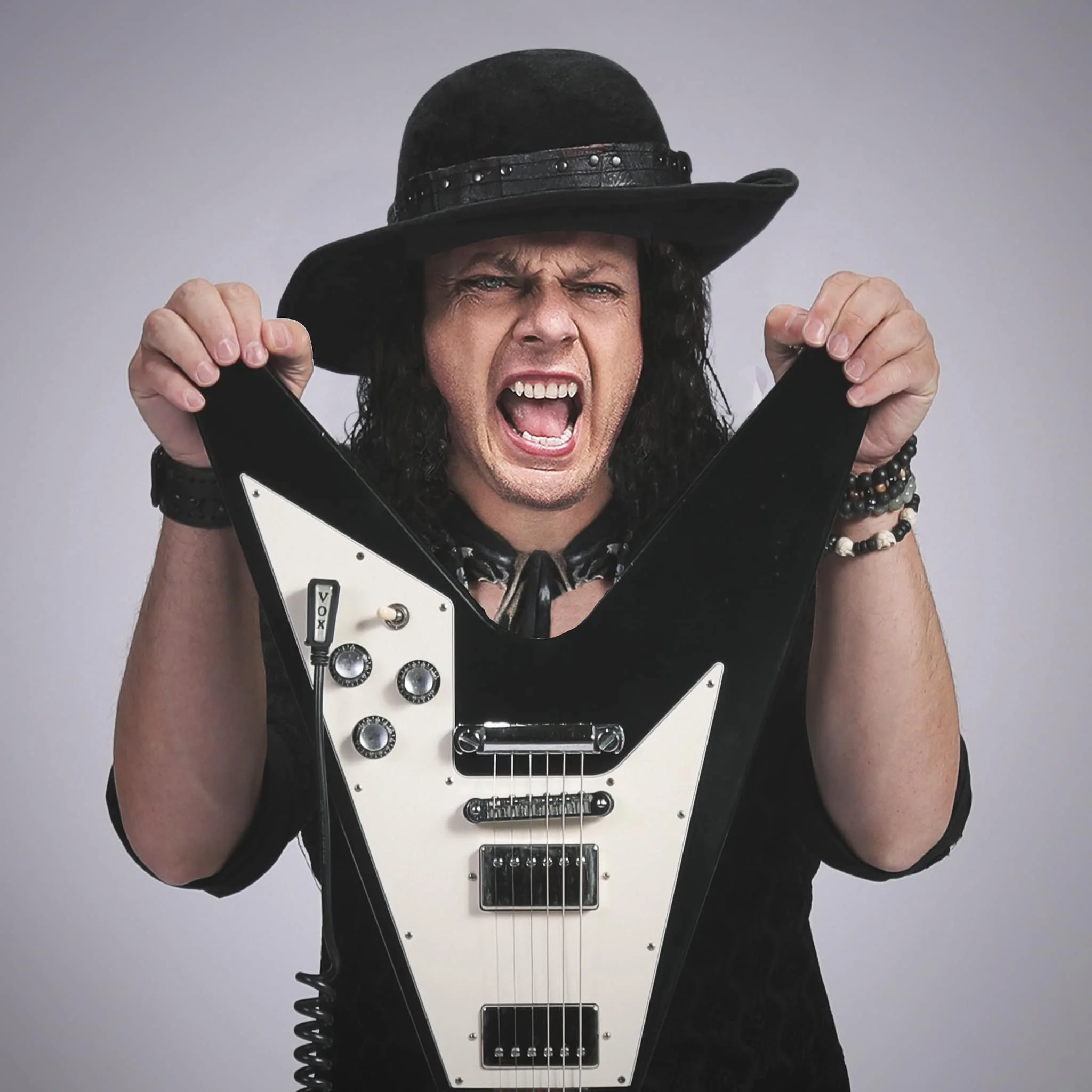 Anthony Gomes Live at the Meteor