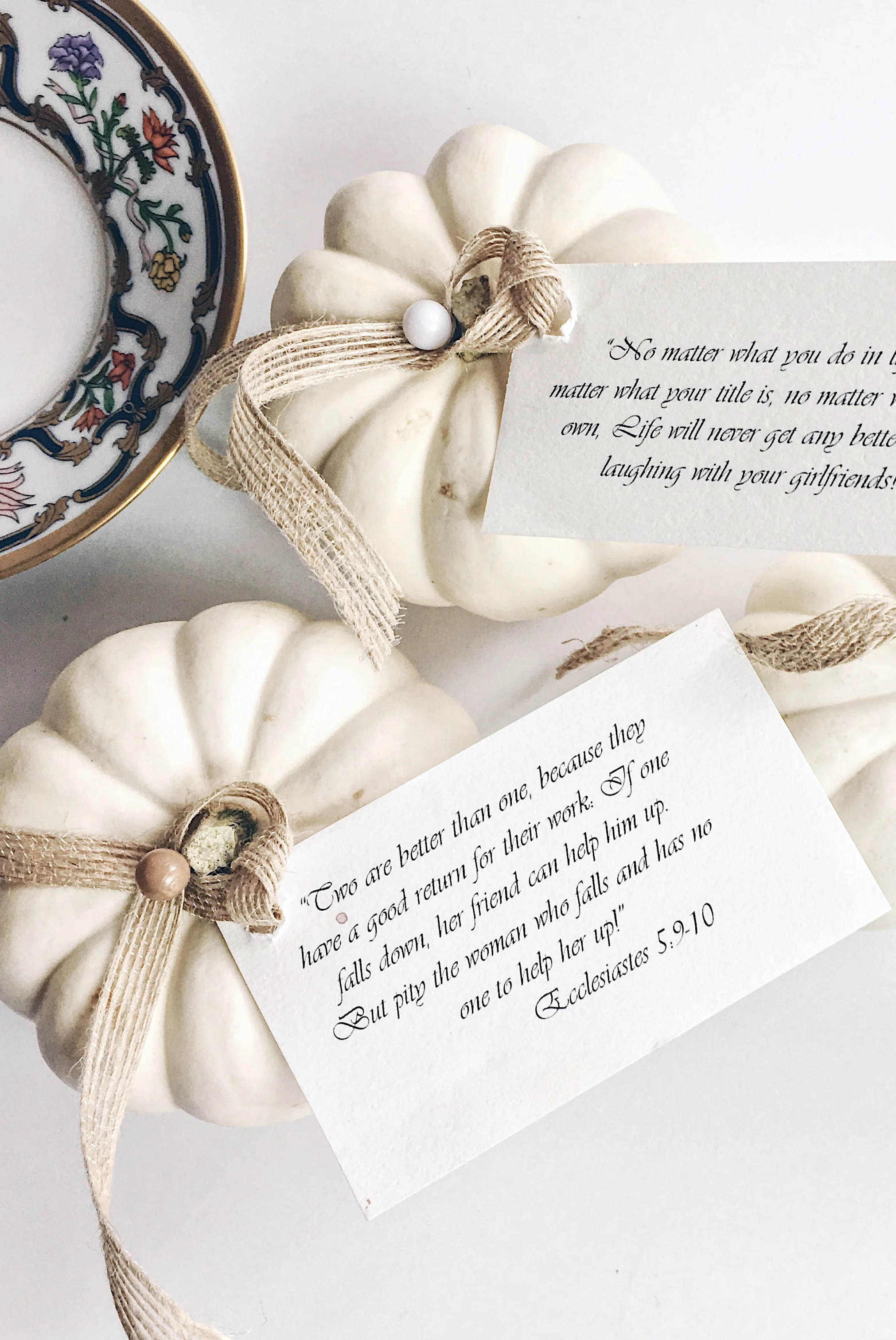 white-pumpkins-placecards.jpg