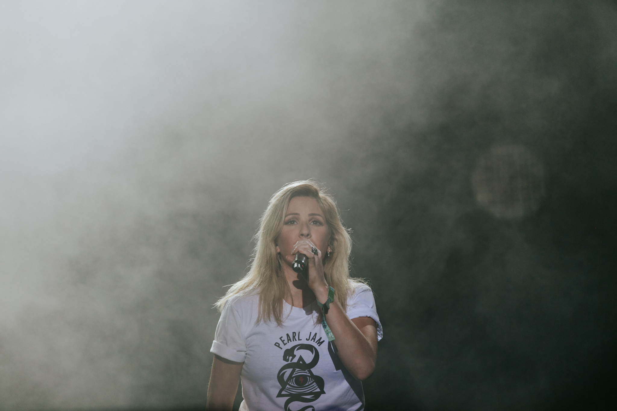 ELLIEGOULDING-001.jpg