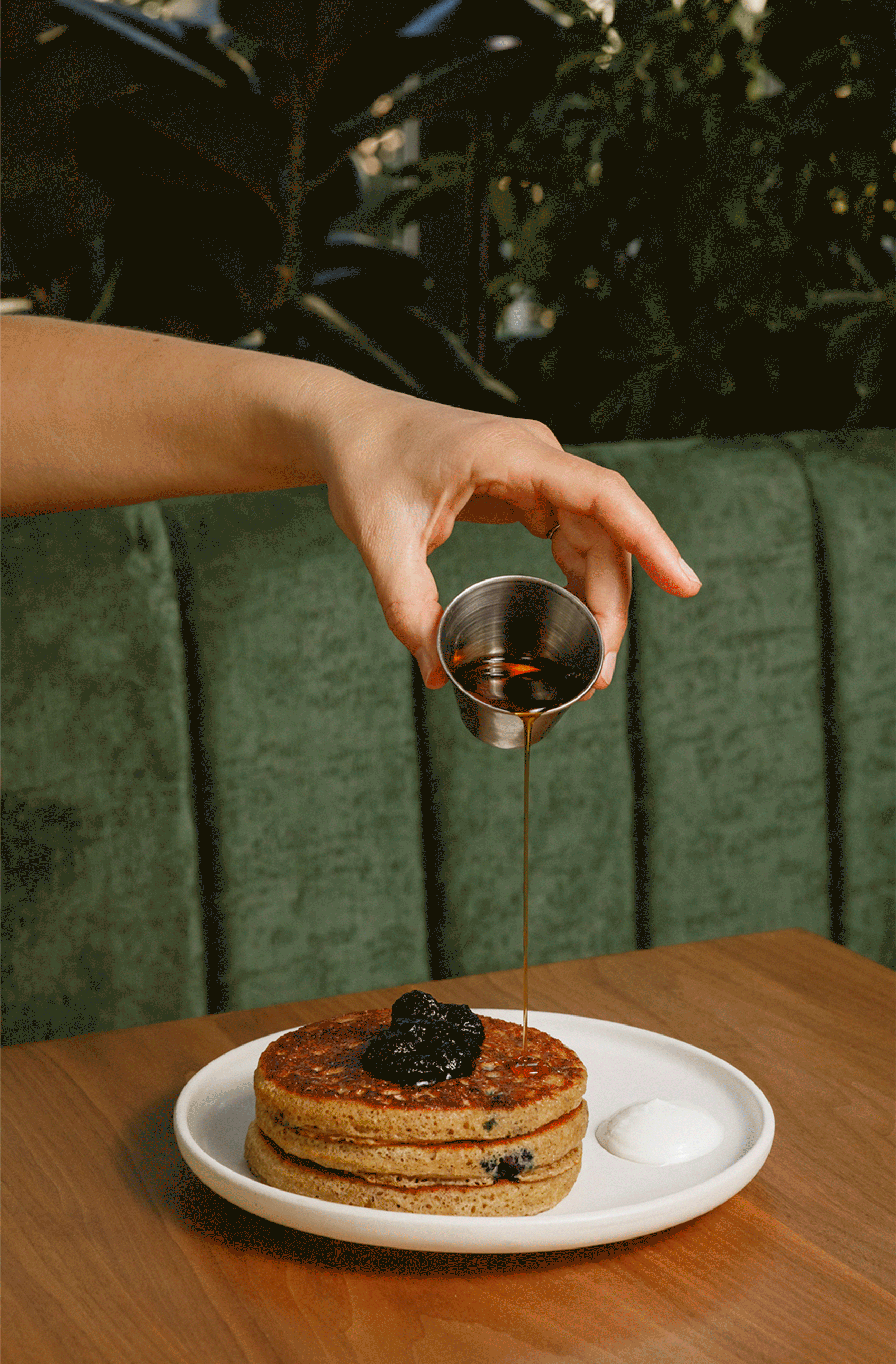 Pour-Syrup-Pancakes.gif