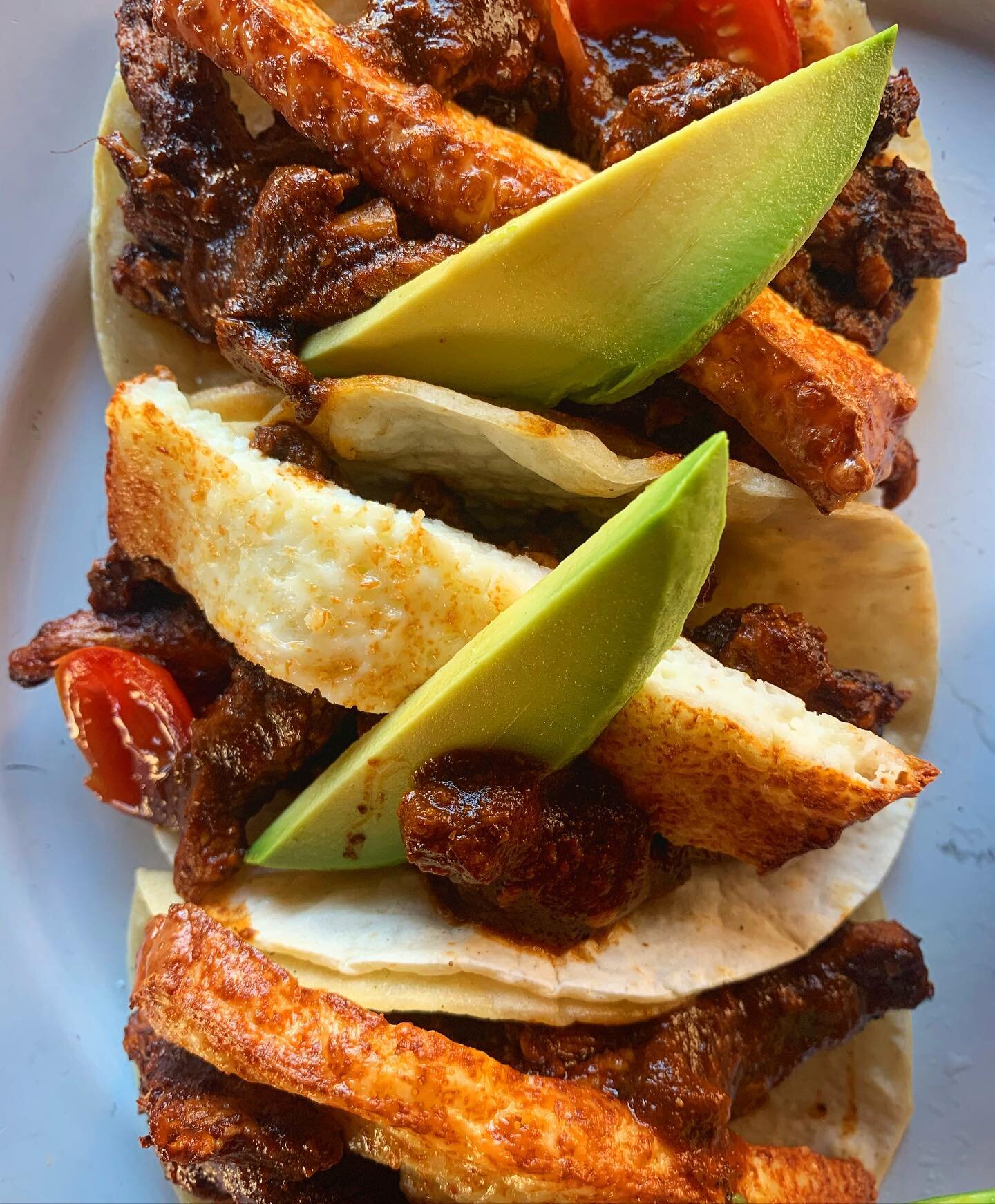 Cerdo con Pasilla #gordoscantina #authenticmexican #mexicanstreetfood #especial #daily #offmenu #cerdoconpasilla #tacos #centralmexico #guanajuato #guadalajara #cdmx #bushwick #brooklyn #newyork #nymademexicoapproved