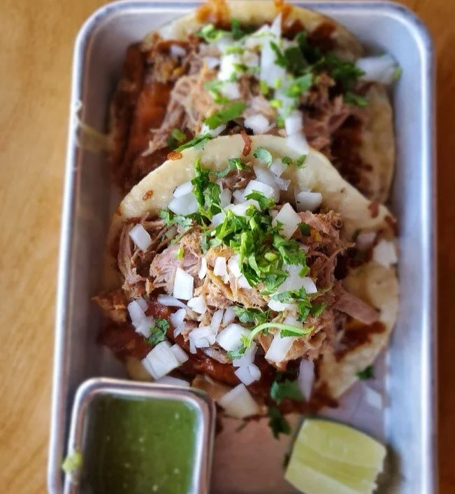 Quesadilla Carnitas #gordoscantina #authenicmexican #mexicanstreetfood #openfaced #quesadilla #crispy #cheese #corntortillas #centralmexico #guanajuato #bushwick #brooklyn #newyork #nymademexicoapproved