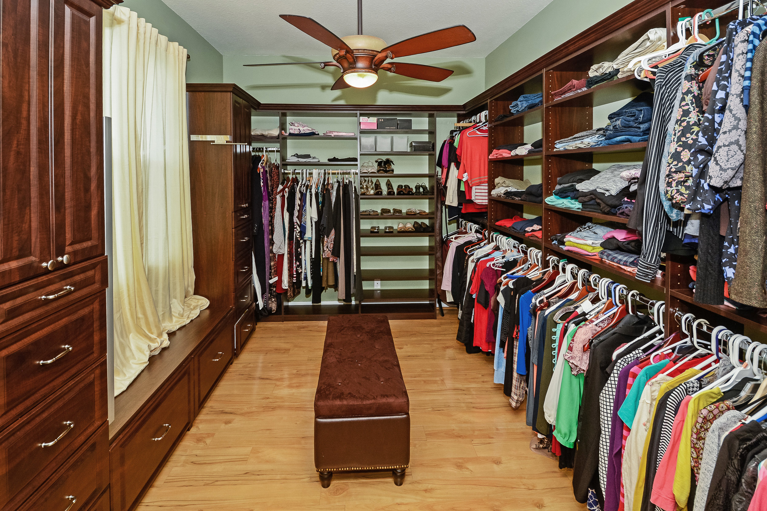 10451_sw_54th_st_MLS_HID1069941_ROOMcloset.jpg