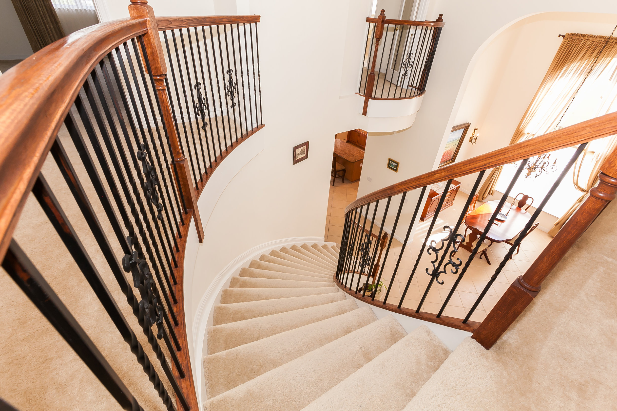 10411_southwest_54th_street_MLS_HID1100664_ROOMstairwell.jpg