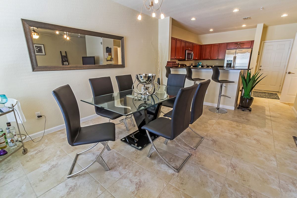 diningarea1_1200.jpg