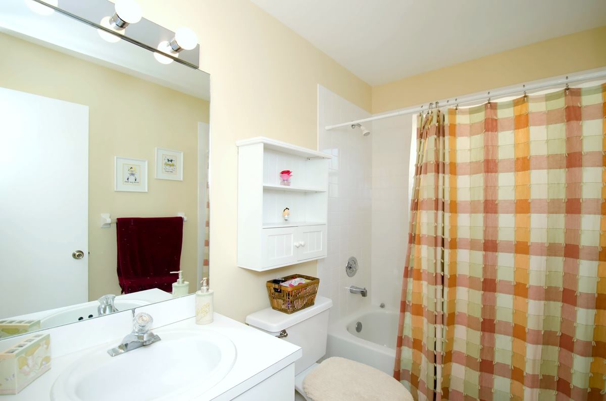 bathroom_1200.jpg