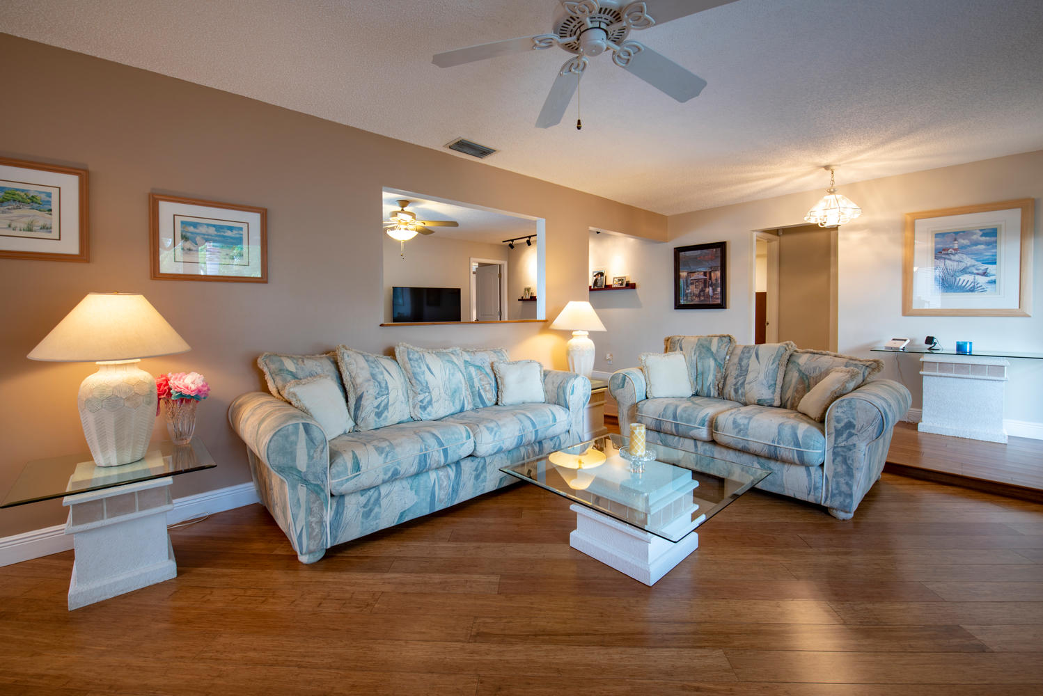 9311 NW 20th Ct Pembroke Pines-large-006-13-Living Room-1499x1000-72dpi.jpg