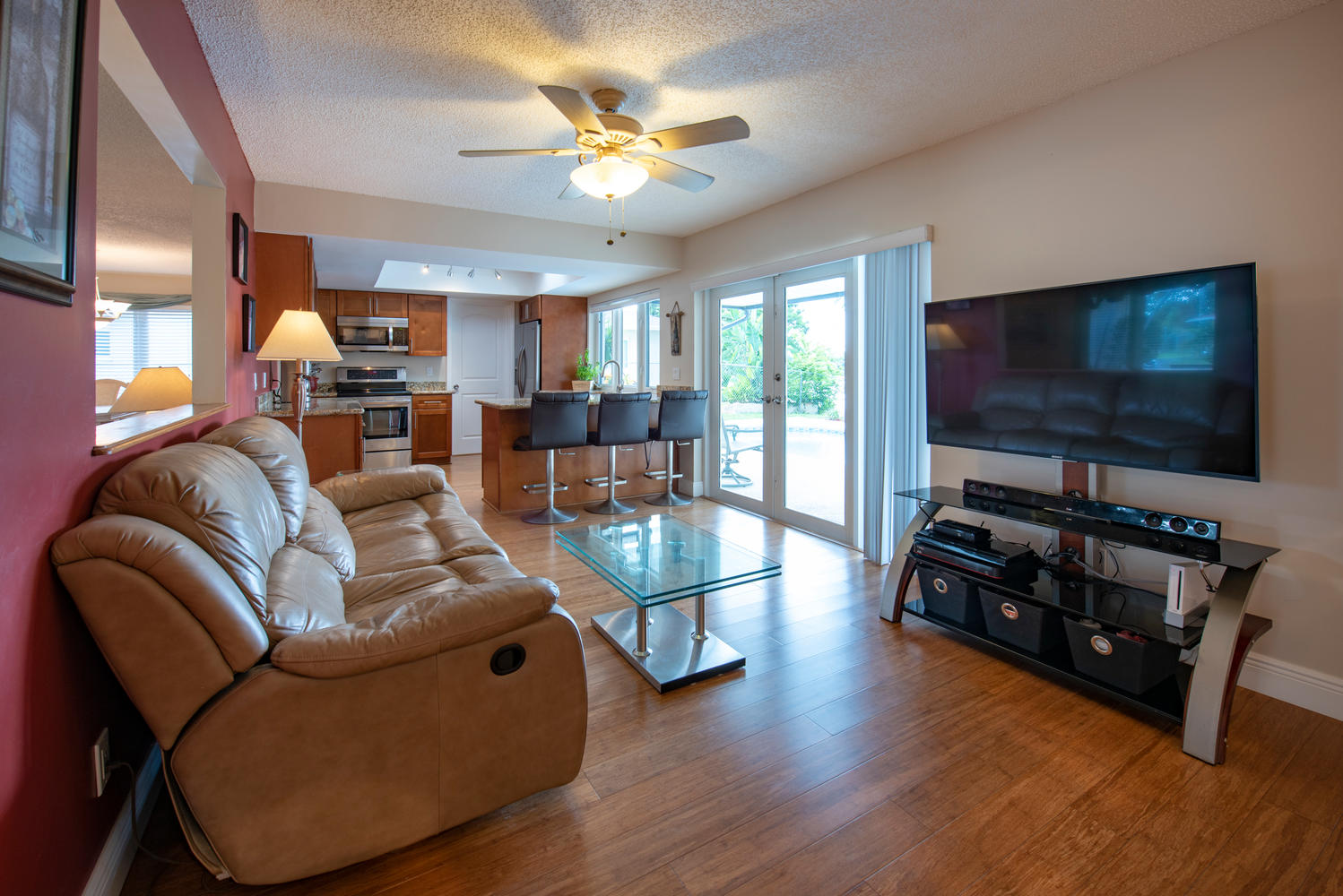 9311 NW 20th Ct Pembroke Pines-large-013-15-Family RoomKitchen-1499x1000-72dpi.jpg