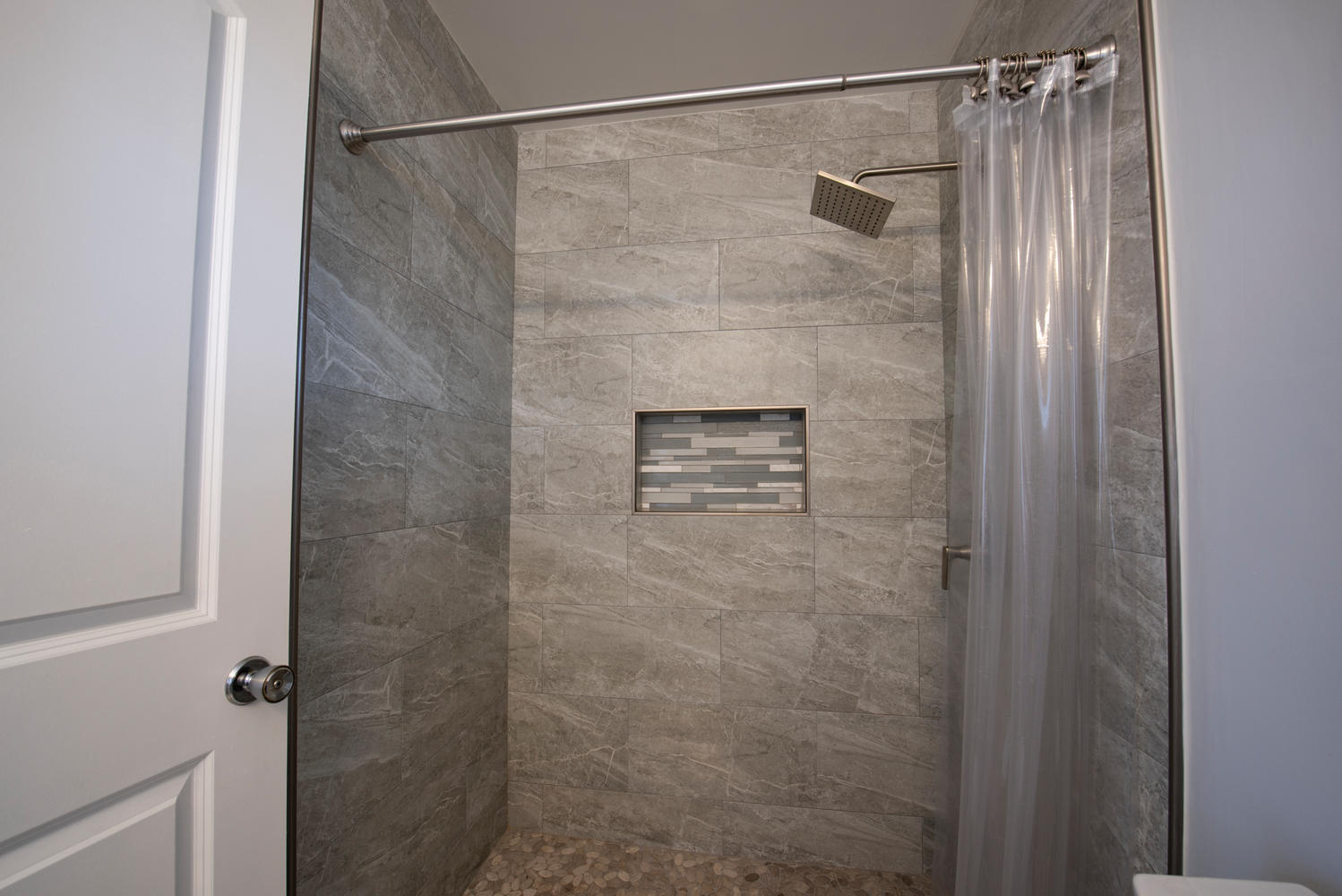 9311 NW 20th Ct Pembroke Pines-large-017-23-Master Bathroom-1499x1000-72dpi.jpg