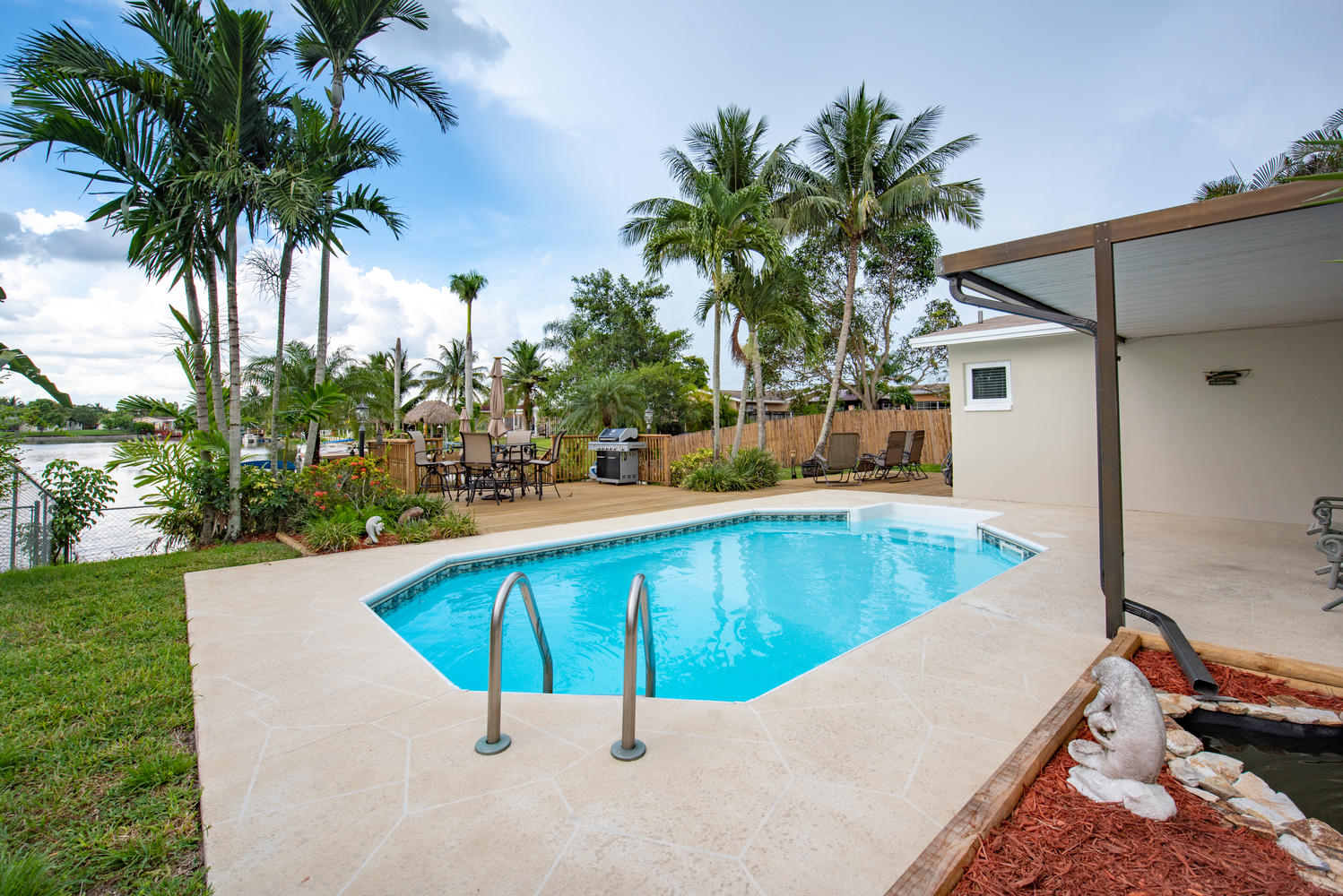 9311 NW 20th Ct Pembroke Pines-large-022-26-PoolPatio-1499x1000-72dpi.jpg