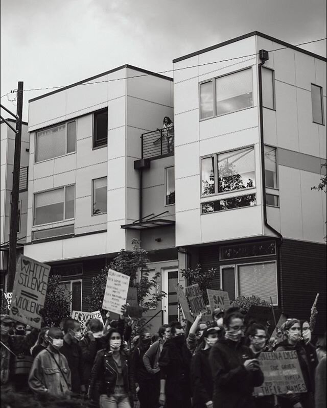 Sometimes something is just too important to take the time to put on pants.
.
.
.
#defundthepolice #blacklivesmatter #rallyforblacklives #marchforourlives #seattleprotest #handsupdontshoot #nojusticenopeace #outofyourhomesandintothestreets #saytheirn