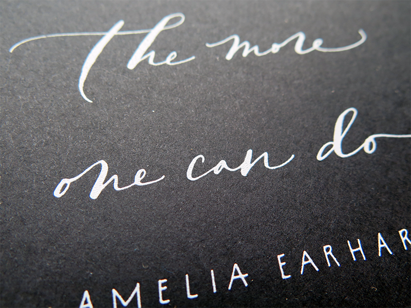 paperfinger-amelia-earhart-print-zoom.png