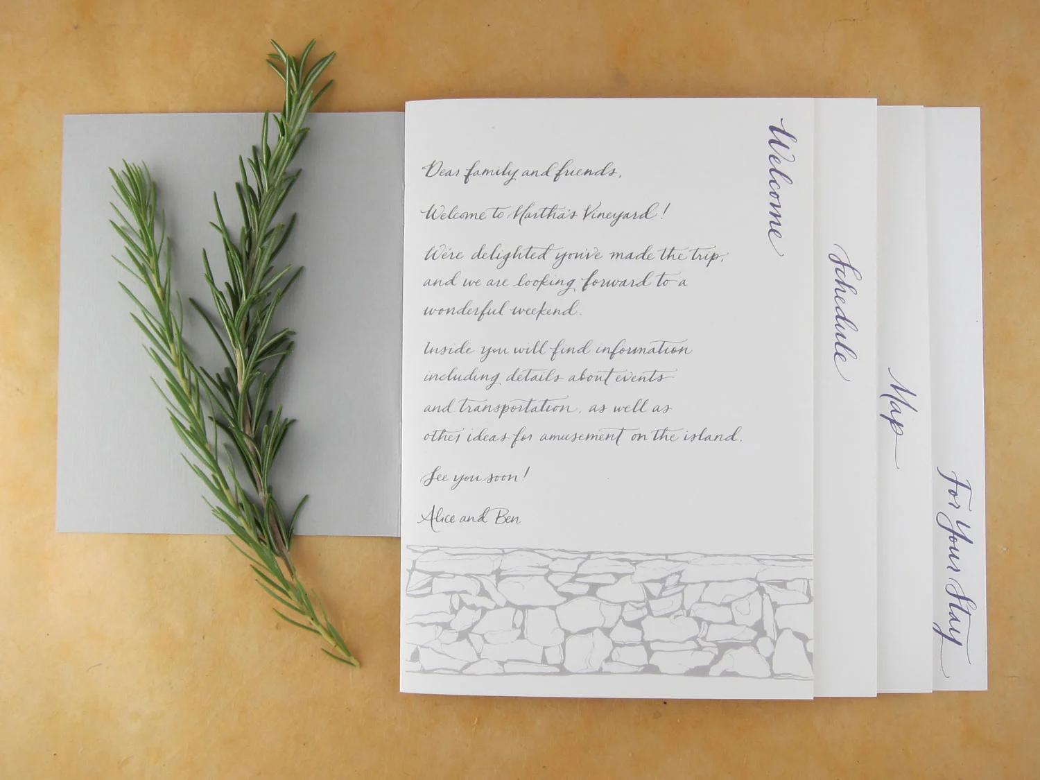 paperfinger-welcomebook-aliceben.JPG
