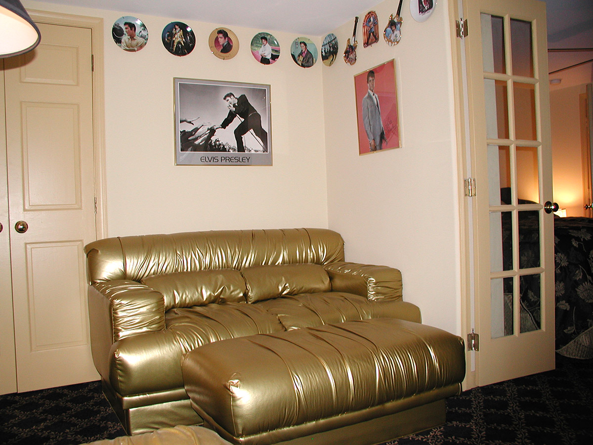 elvis07.jpg