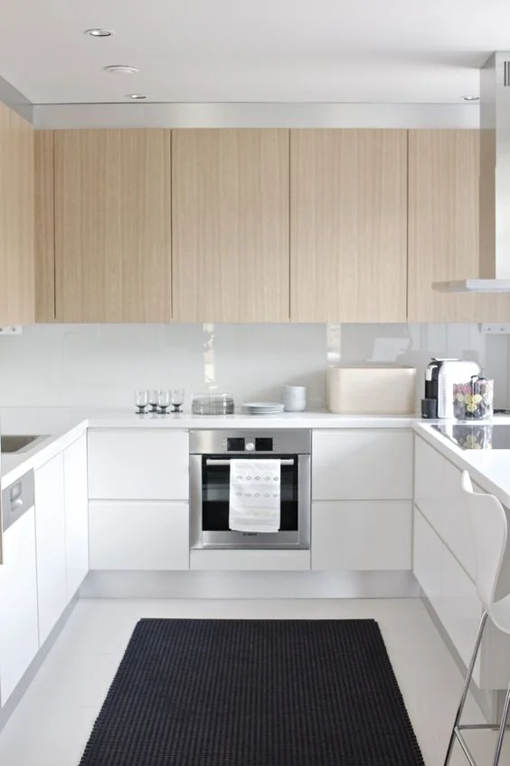 Modern Kitchen 08.jpg