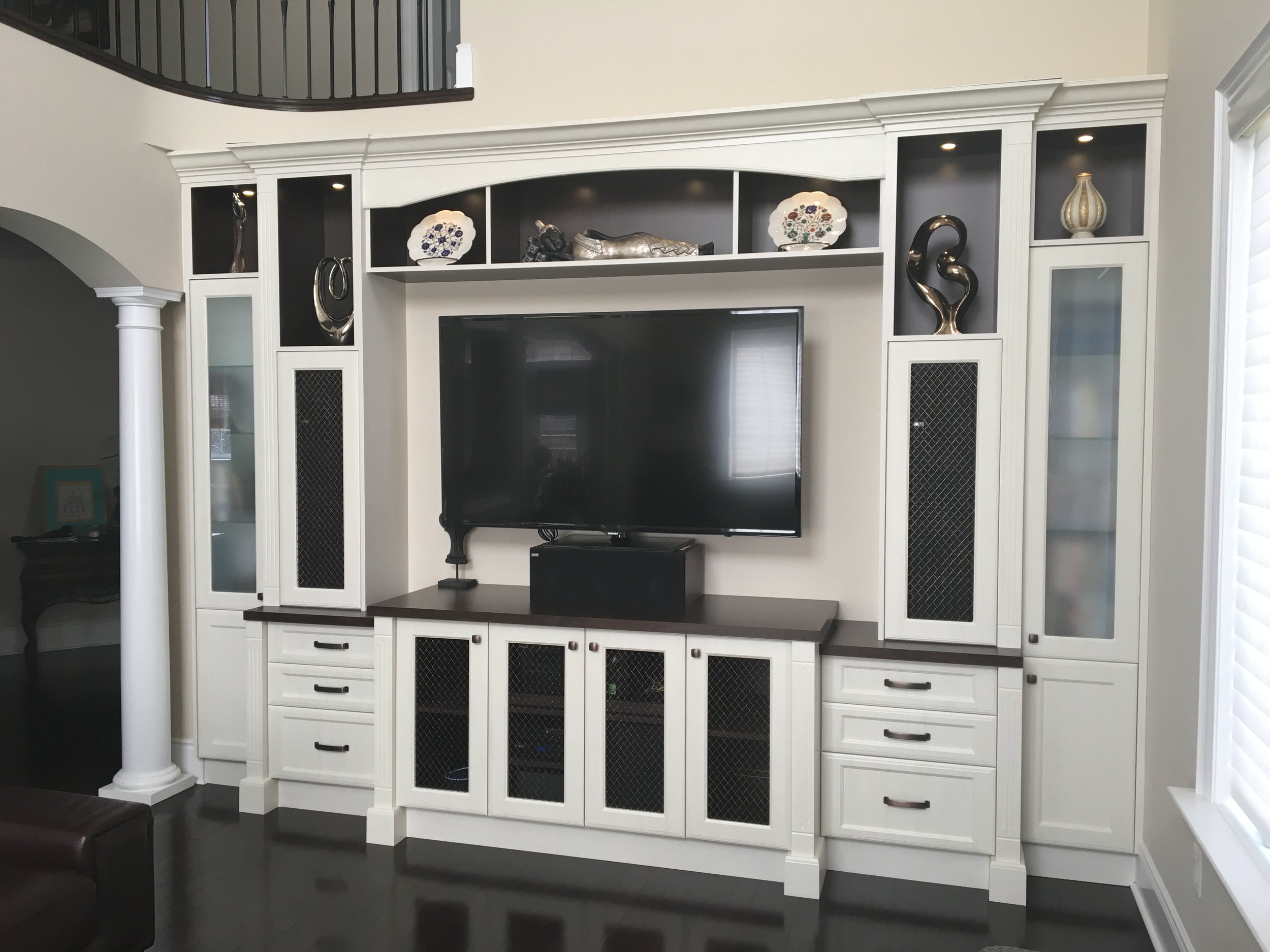 custom-tv-wall-unit_25457690943_o.jpg