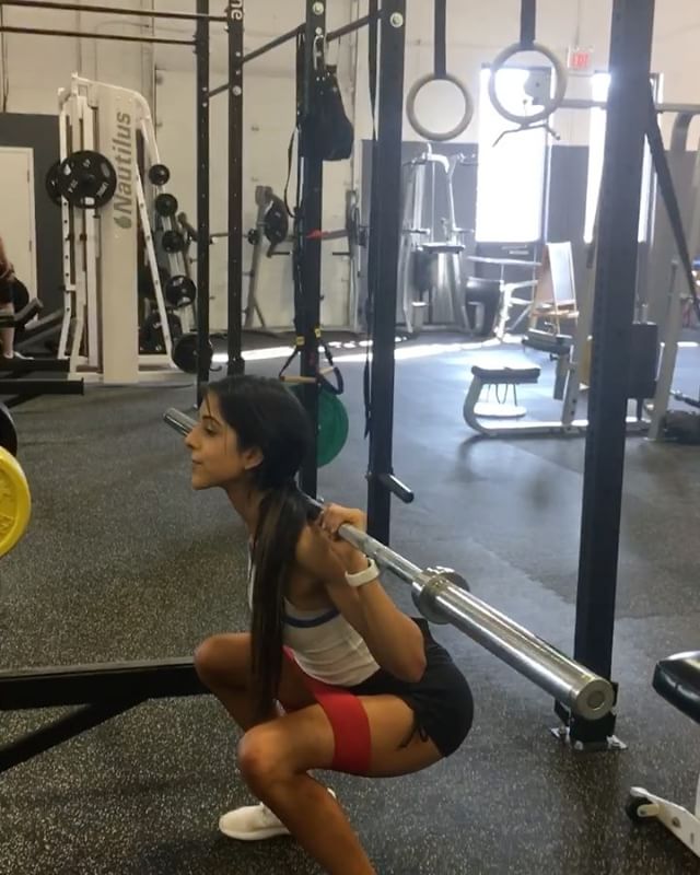 Swipe to see 1 of my full leg day circuits! ➡️
.
1. Banded Barbell Squats 
2. Banded Jump Squats 
3. Hip Thrusts 
4. Wide Stance Lateral Squat Walks
5. Cable Pull Throughs 
_______________
This circuit was kept lighter weight/higher rep - Repeat circ