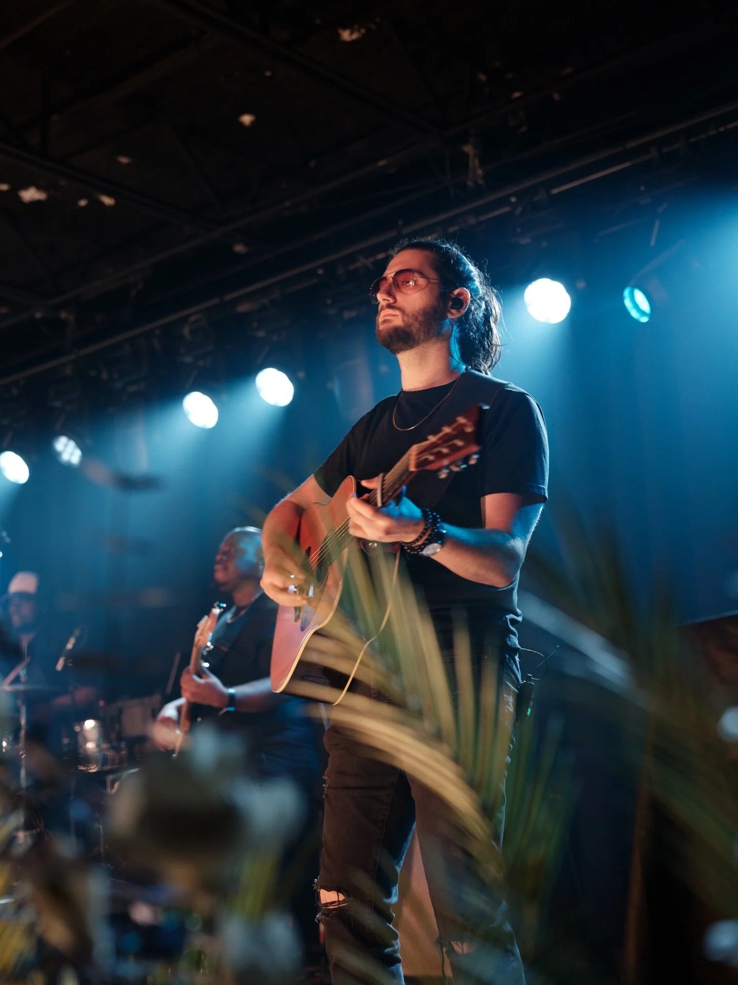This is my @breedloveguitar acoustic, it&rsquo;s the first &ldquo;nice&rdquo; guitar I ever got. It took me 3 months on layaway to get it while I was in college and it&rsquo;s still my go-to acoustic for gigs over 15+ years later. It sounds still fee