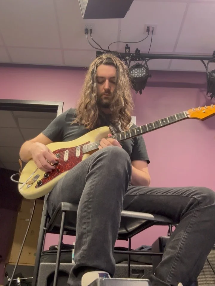 Volume swells and chill clean tones before service 🌊
#guitar #guitarist #volumeswells #nashville #producer