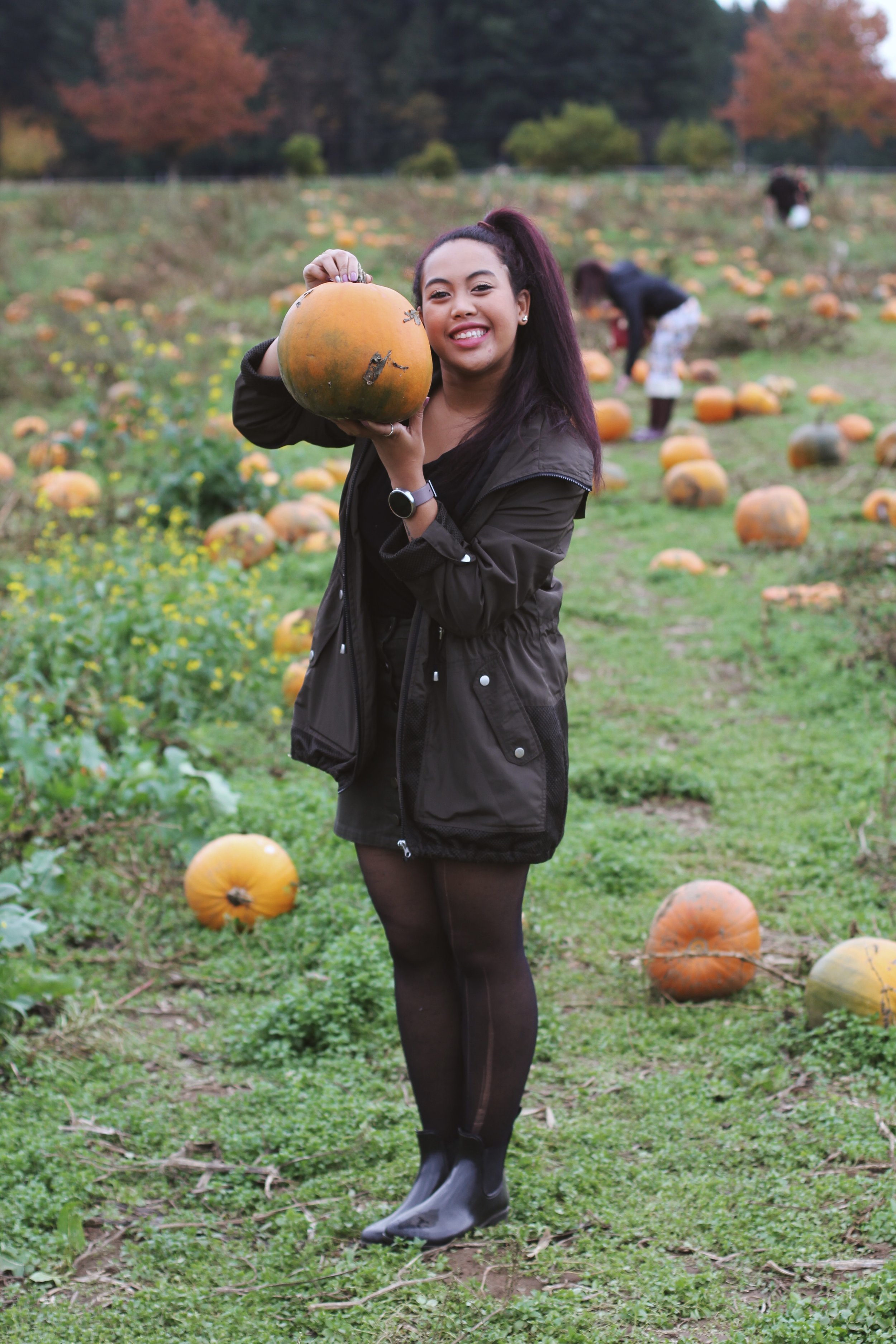 My tights are a mess, I know Watch: Moto 360 // Rain Jacket: Walmart (i have it in black too) // Boots: Joe Fresh
