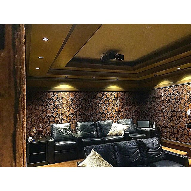 1/1 Classic cinema room we completed for our Adera Client #vancouver #interiordesign #architecture #yvr #hometheatre #lowvoltage #4k #jvc #thx #audio #video #design #luxuryhomes