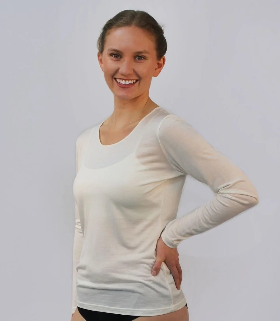 SB168_NaturalWhite_Front_Rachel.jpg