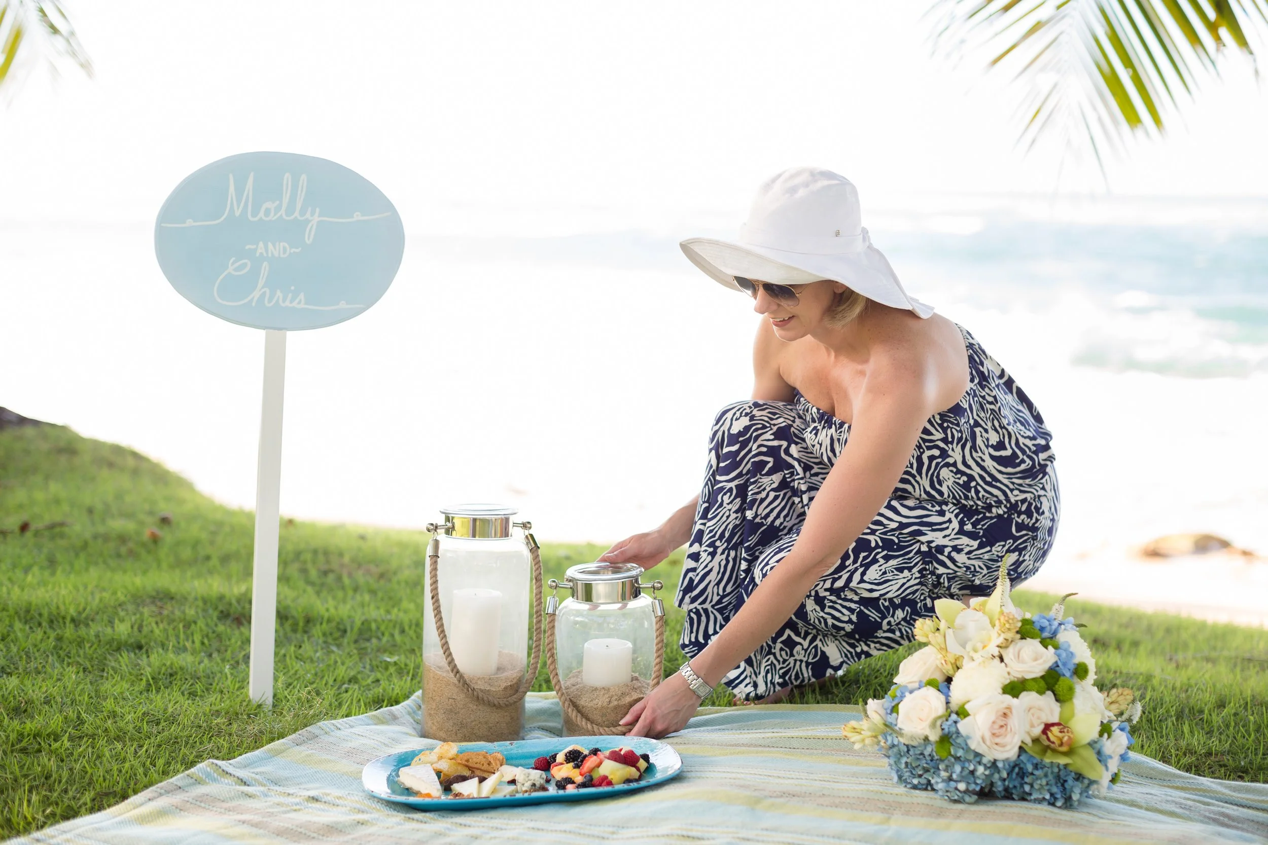  Setting up a picnic in Puerto Rico! Photo: Anna Kerns 