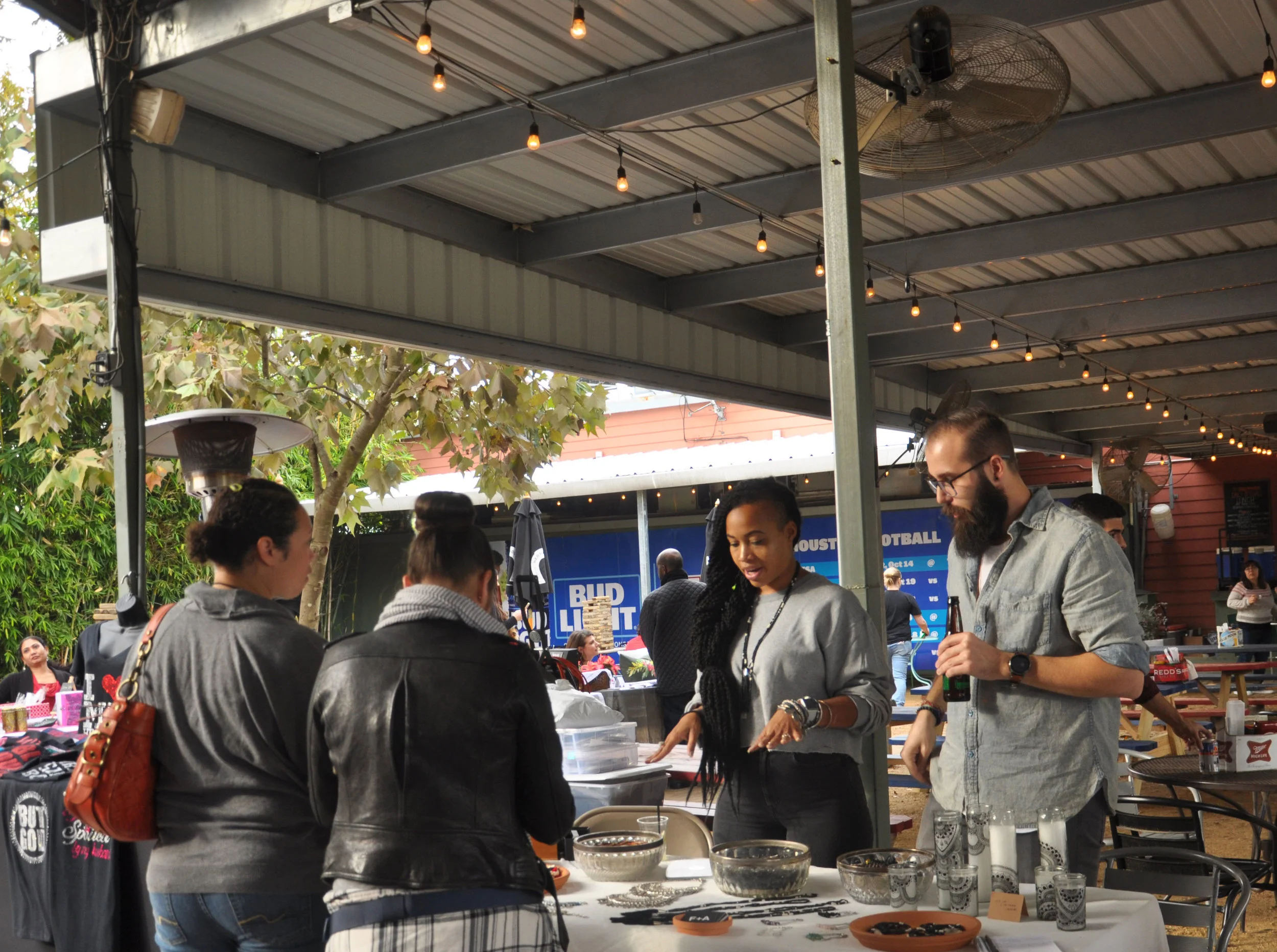 feather-and-arrow-craft-market