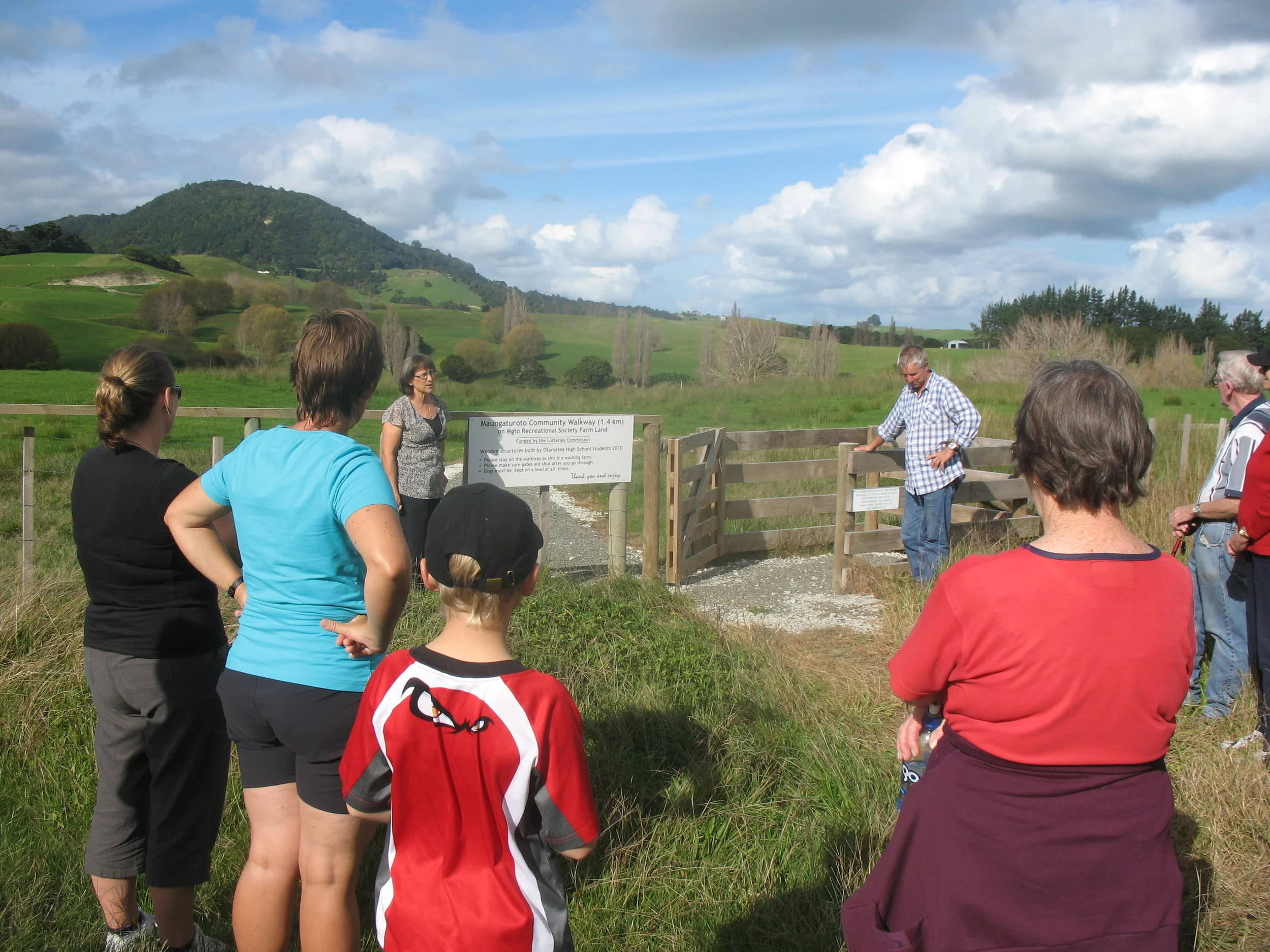OPENING OF THE COMMUNITY WALKWAY