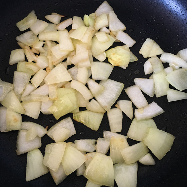 Onion in Pan.png